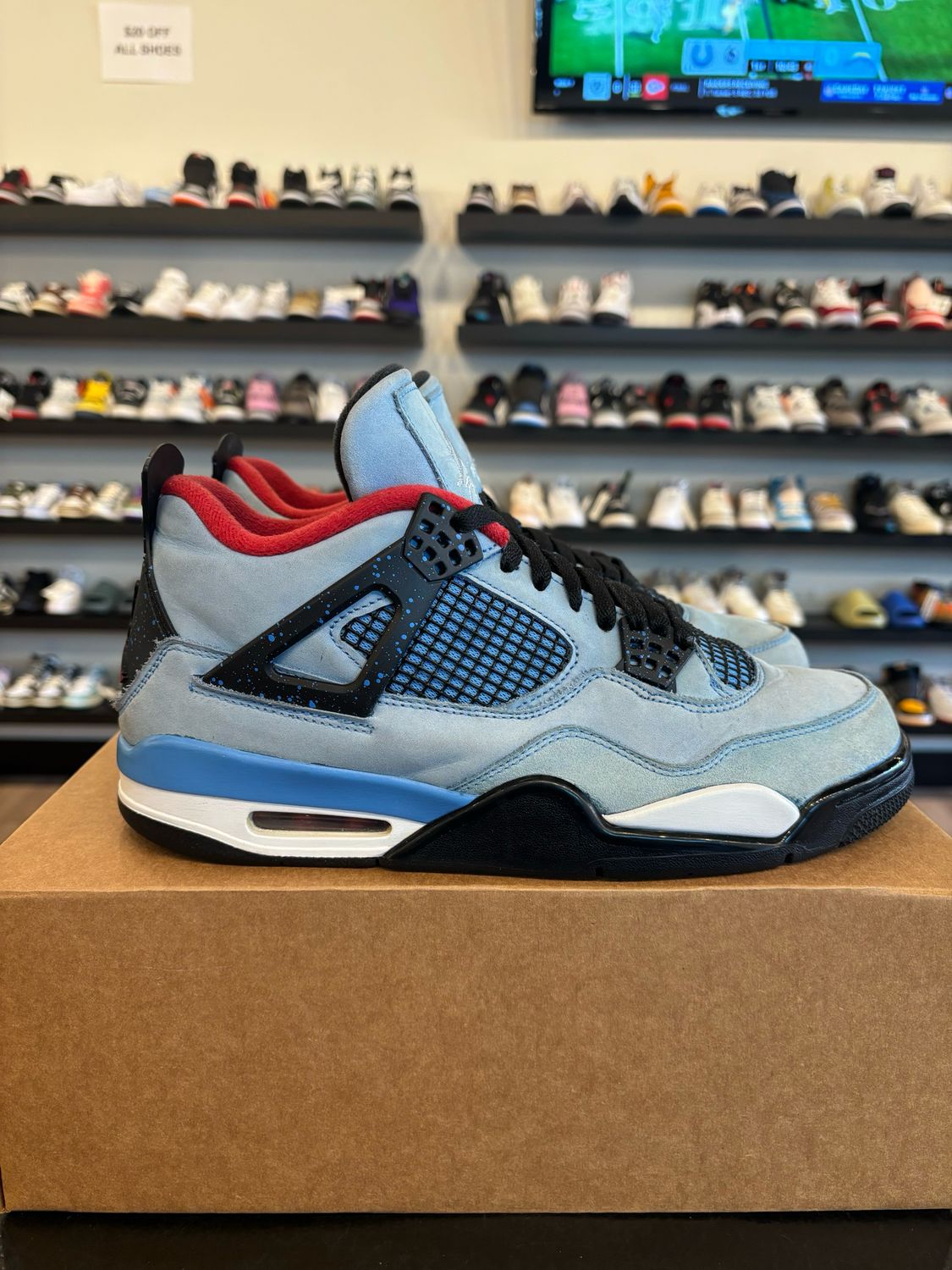 Jordan 4 Travis Scott Size 11 Pre-Owned (No Box)