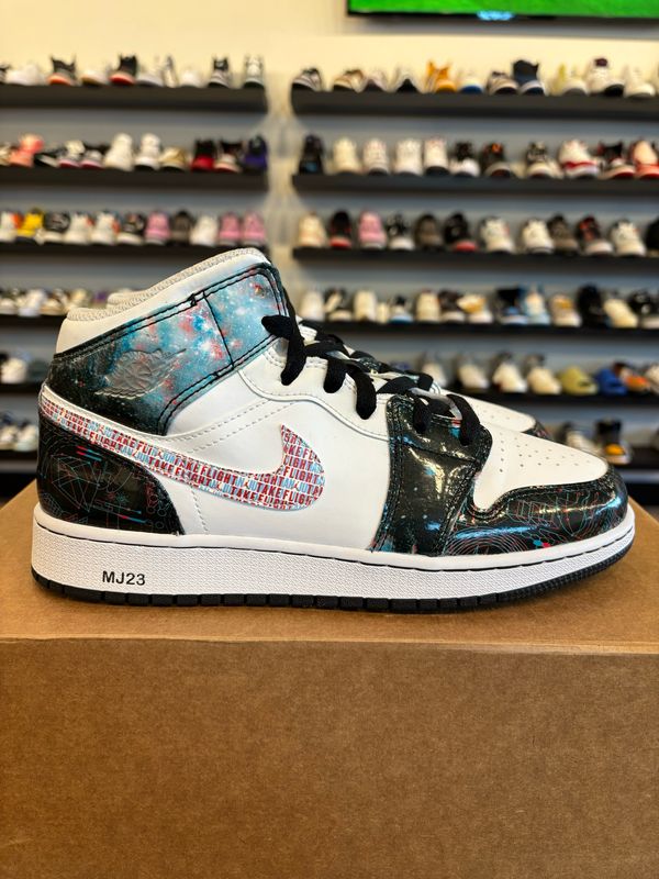 Jordan 1 Mid Take Flight Size 7Y (8.5W) Pre-Owned (No Box)