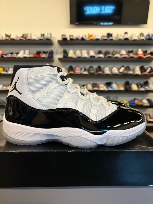 Jordan 11 Concord 2018 Size 8.5 Brand New