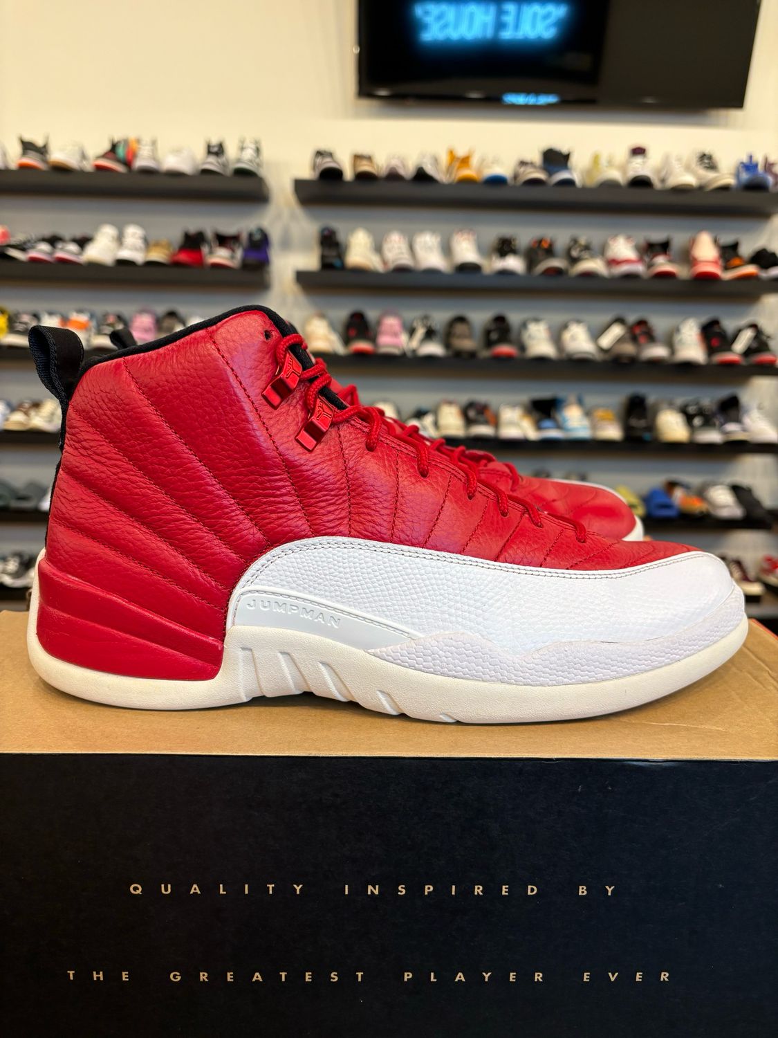Jordan 12 Gym Red Size 11.5 Pre-Owned