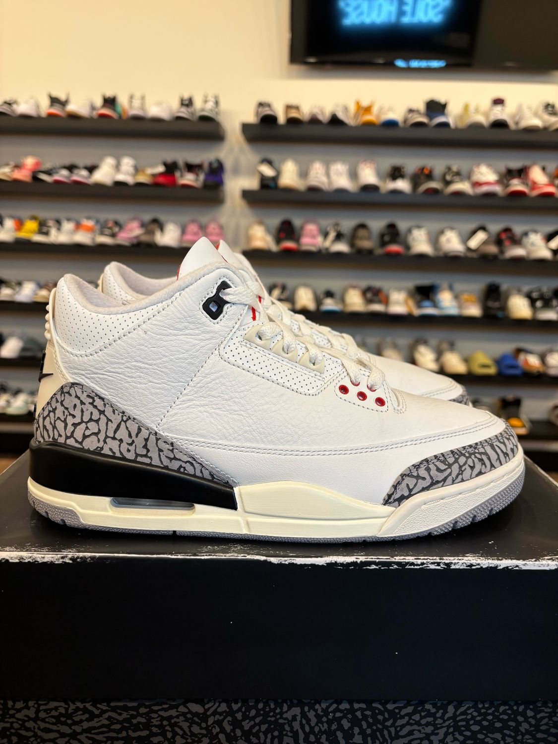 Jordan 3 Reimagined White Cement Size 8 Pre-Owned