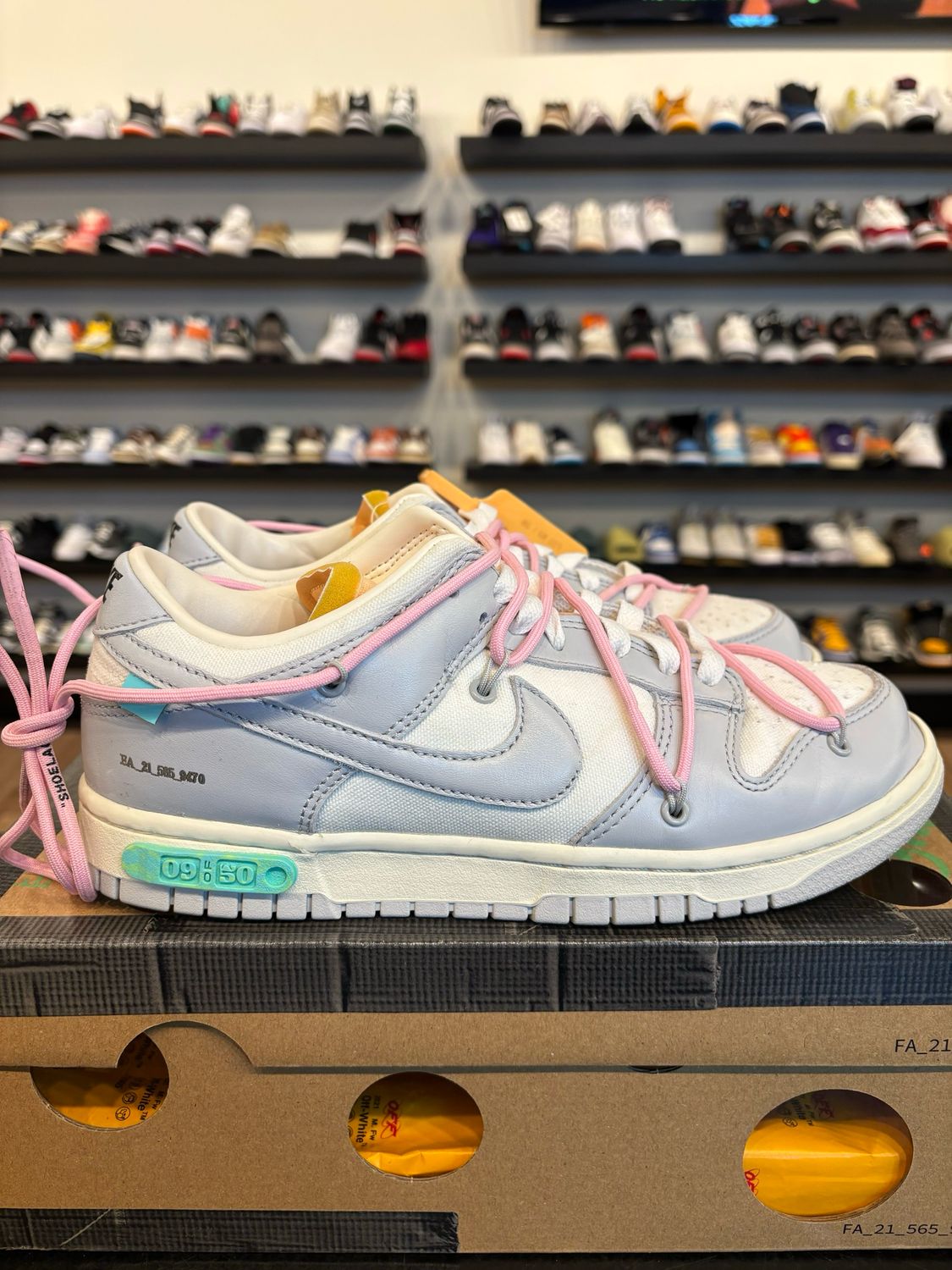 Nike Dunk Low Off-White Lot 9 Size 7.5 Pre-Owned