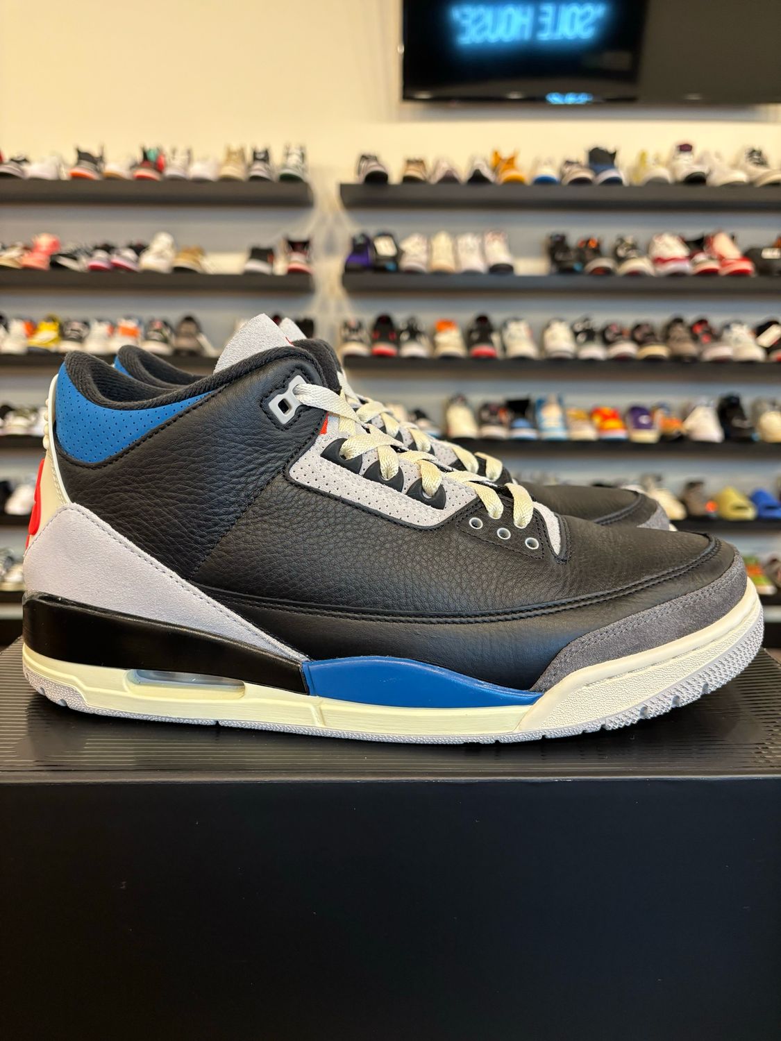 Jordan 3 Rare Air Size 11.5 Pre-Owned