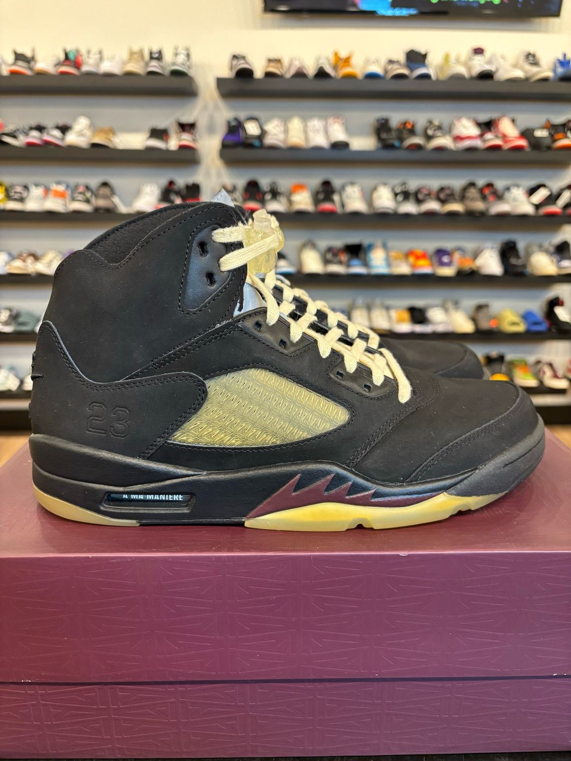 Jordan 5 A Ma Maniere Dusk Size 9.5 Pre-Owned