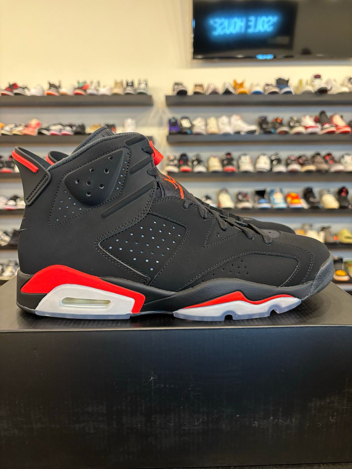 Jordan 6 Infrared 2019 Size 11.5 Brand New