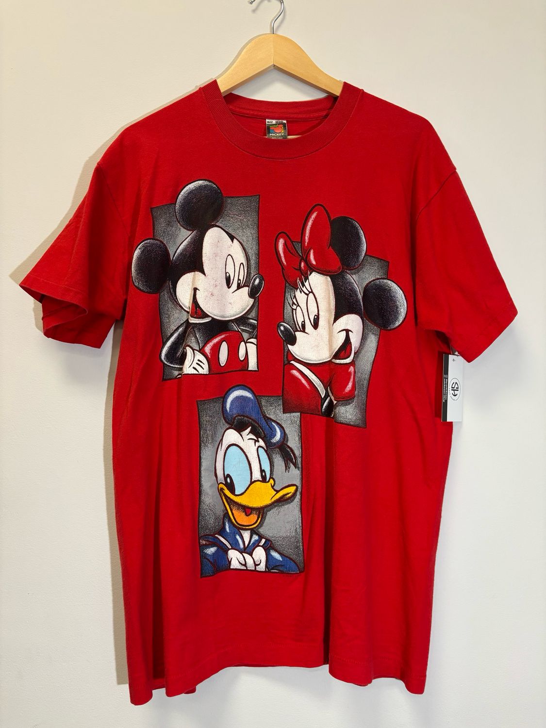 Disney Mickey Donald Red Tee Size XL VINTAGE