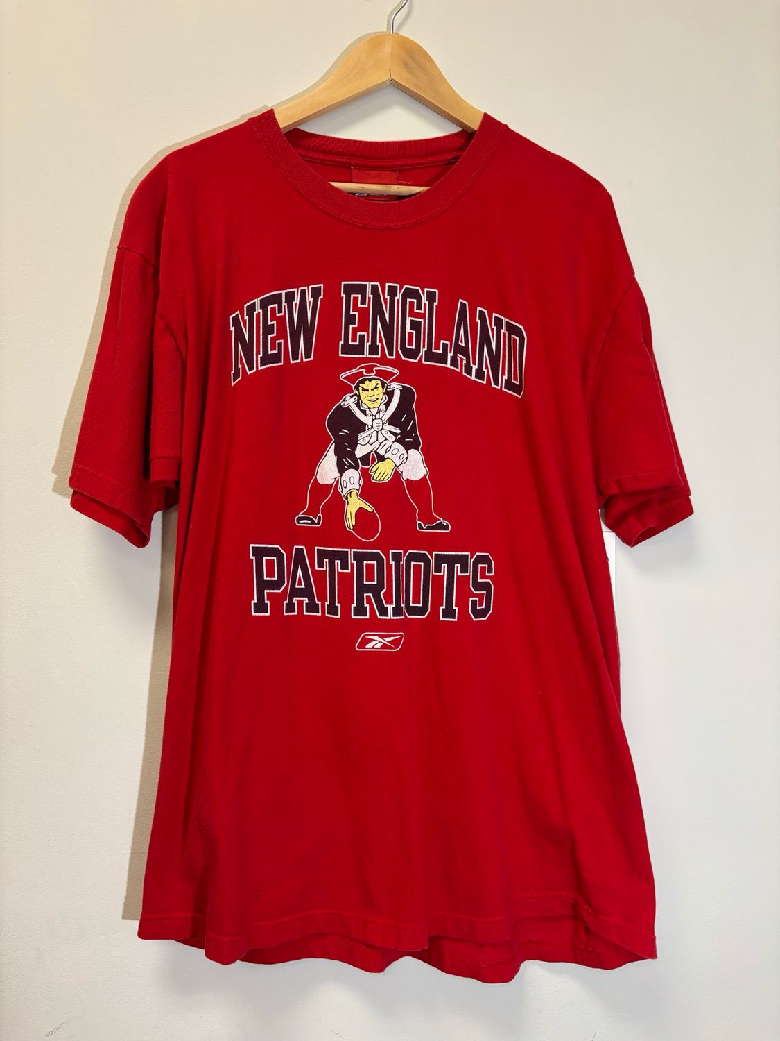 New England Patriots Reebok Tee Red Size Large VINTAGE