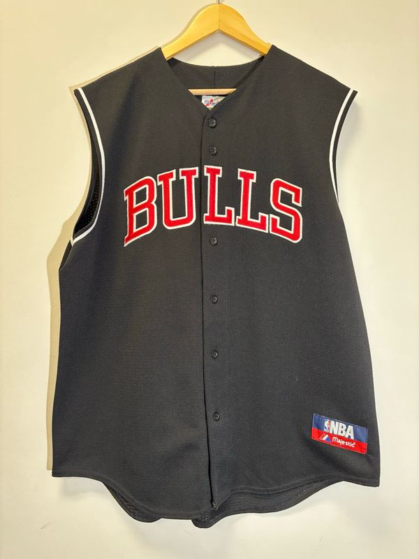 Chicago Bulls Majestic Sleeveless Jersey Size XL VINTAGE