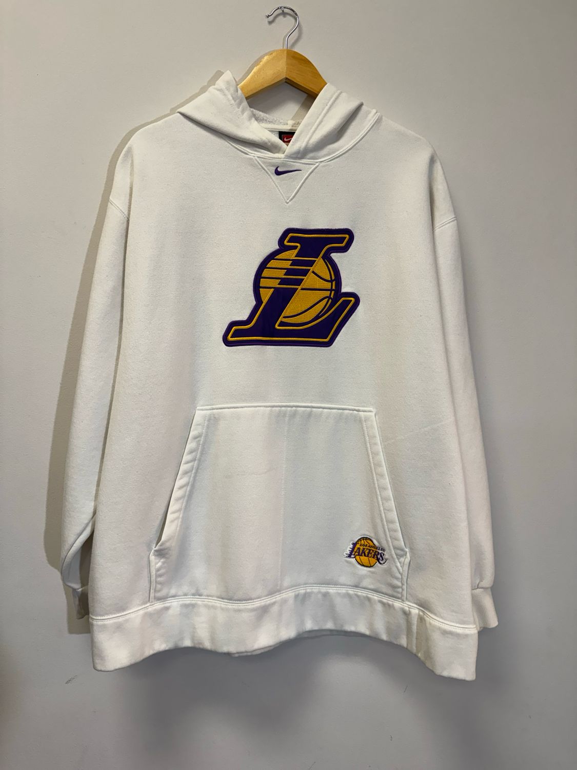 Nike Center Swoosh Lakers White Size Large VINTAGE