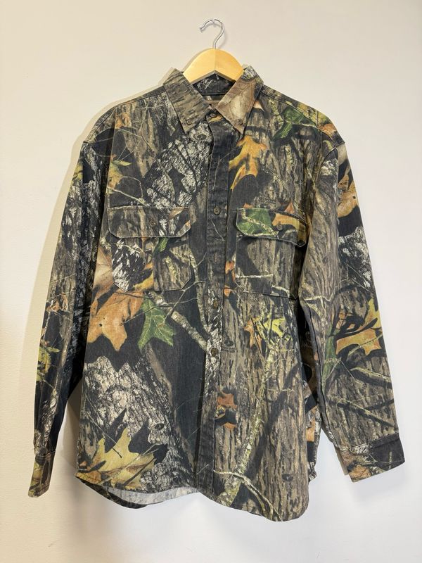 Camo Long Sleeve Button Up Size XL VINTAGE