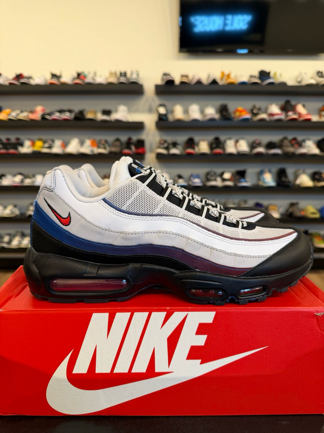 Nike Air Max 95 Toronto Size 13 Pre-Owned