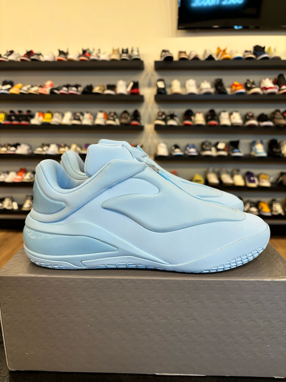 Converse SGA Shai 001 Masi Blue Size 9 Pre-Owned