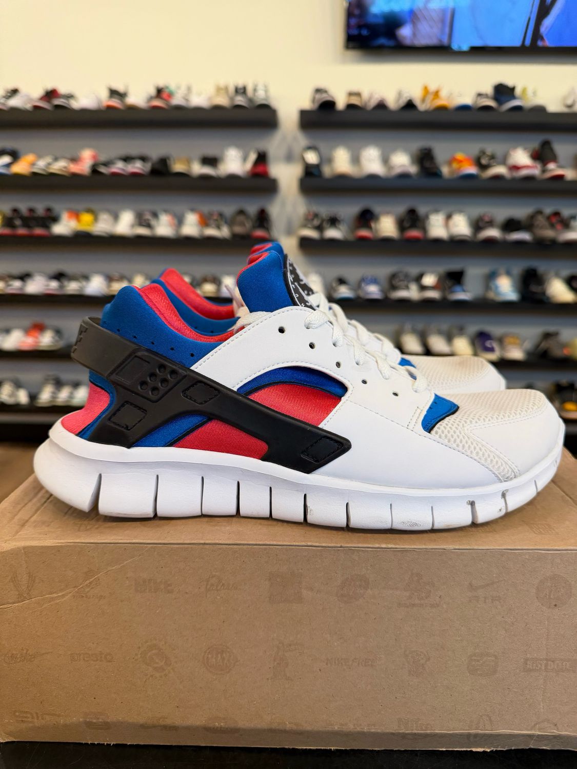 Nike Huarache Free Run Size 10 Pre-Owned