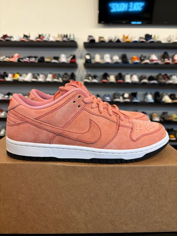 Nike SB Dunk Low Pink Pig Size 9 Pre-Owned (No Box)