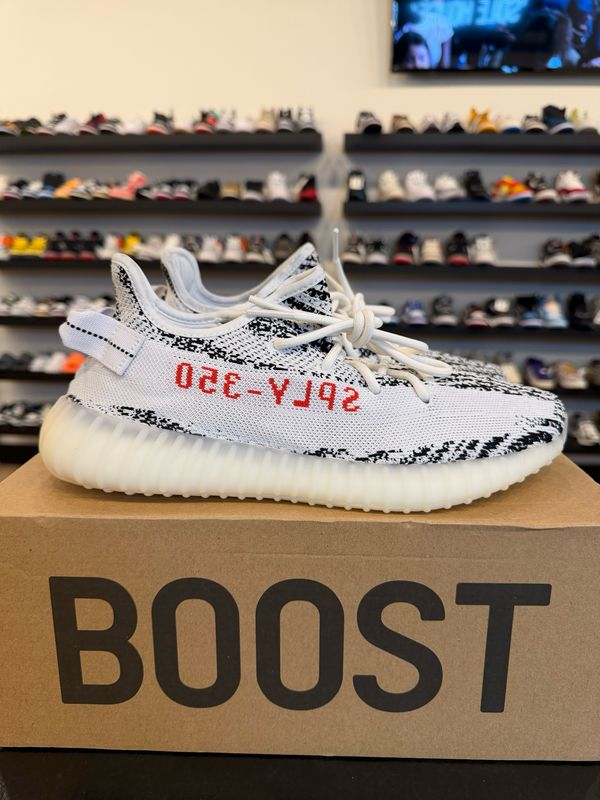 Yeezy 350 V2 Zebra Size 10 Brand New
