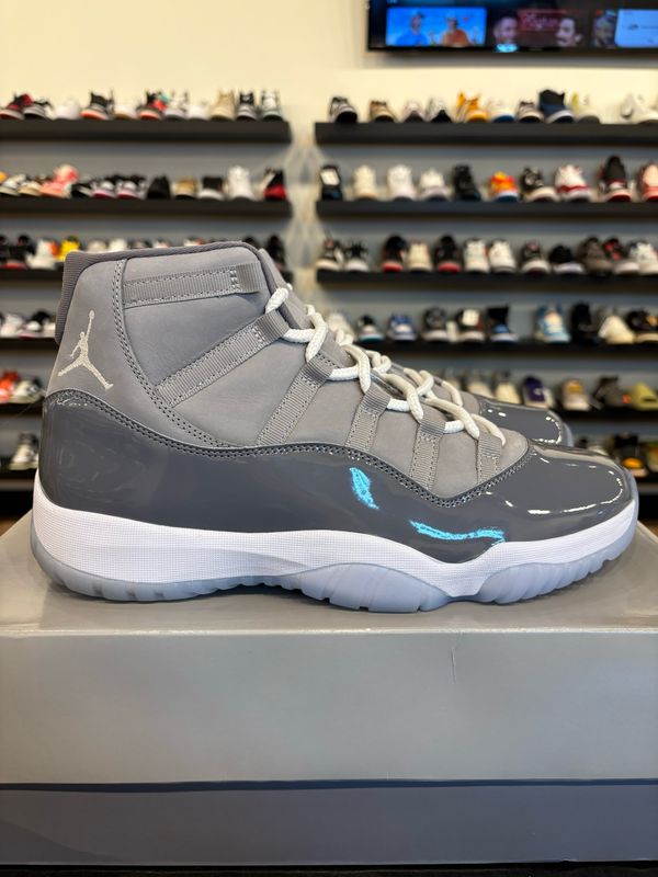Jordan 11 Cool Grey 2021 Size 12 Pre-Owned