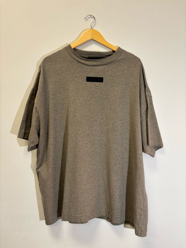 Essentials Fear Of God Tee Grey Size Medium Pre-Owned