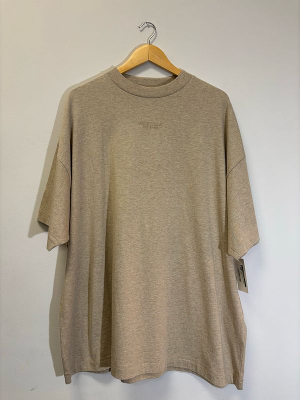 Fear Of God Essentials Tan Tee Size Medium Brand New