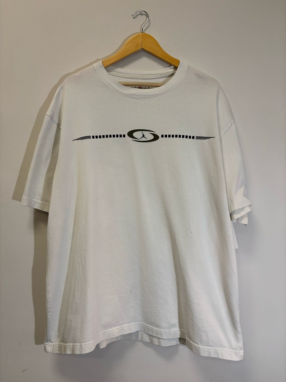 Travis Scott Jumpman Jordan Tee White Olive Size XL Pre-Owned