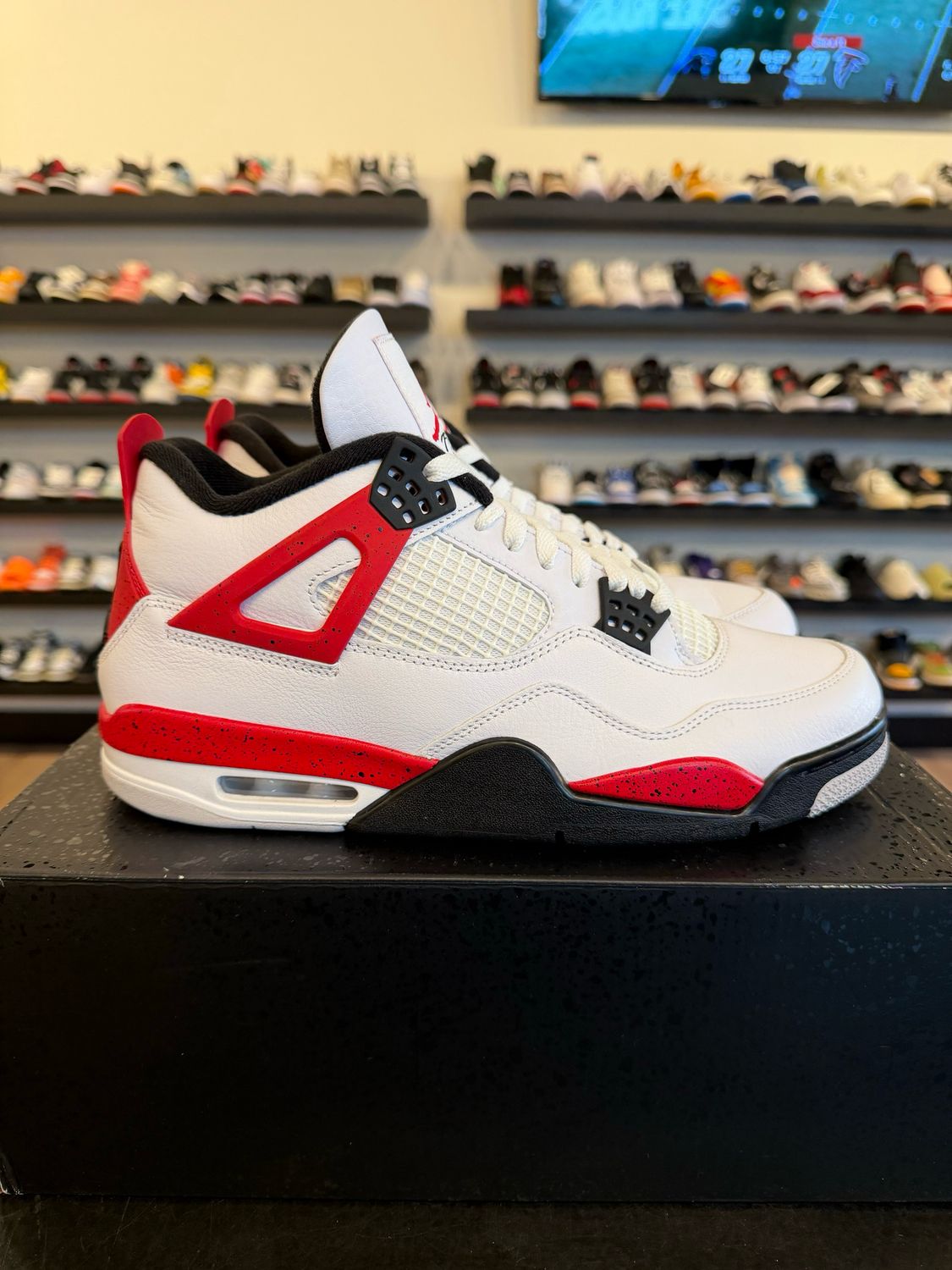 Jordan 4 Red Cement Size 10.5 Pre-Owned