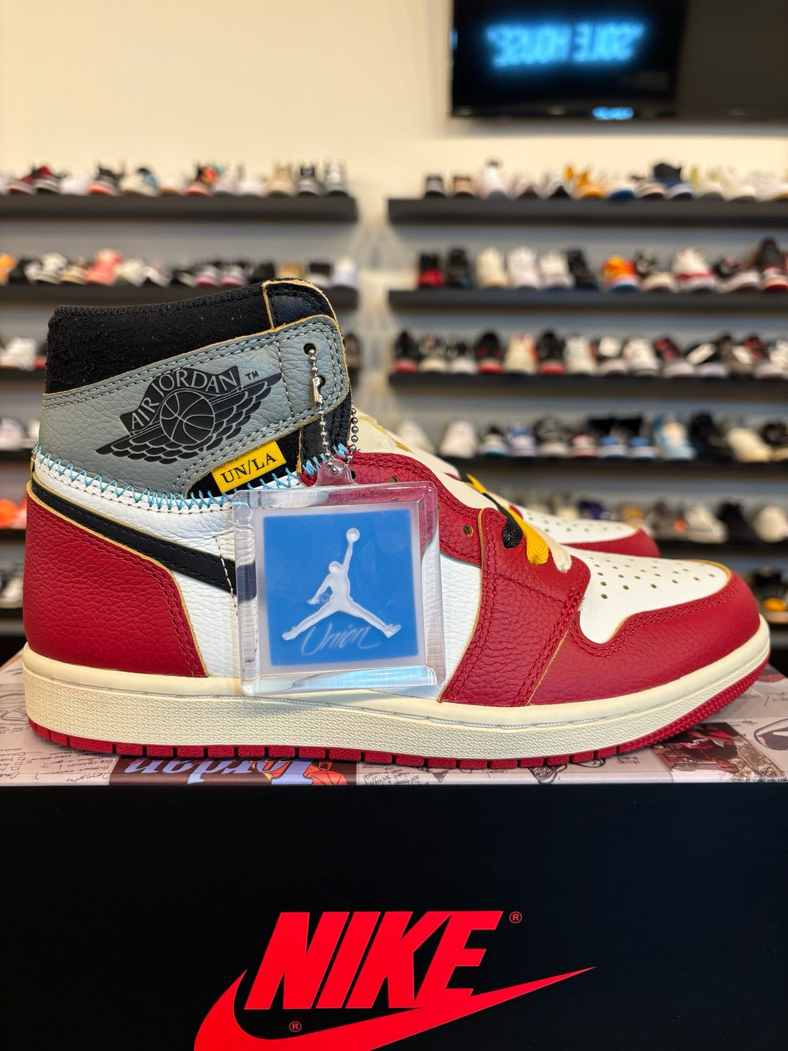 Jordan 1 Union Chicago Shadow Size 7.5 (9W) Brand New