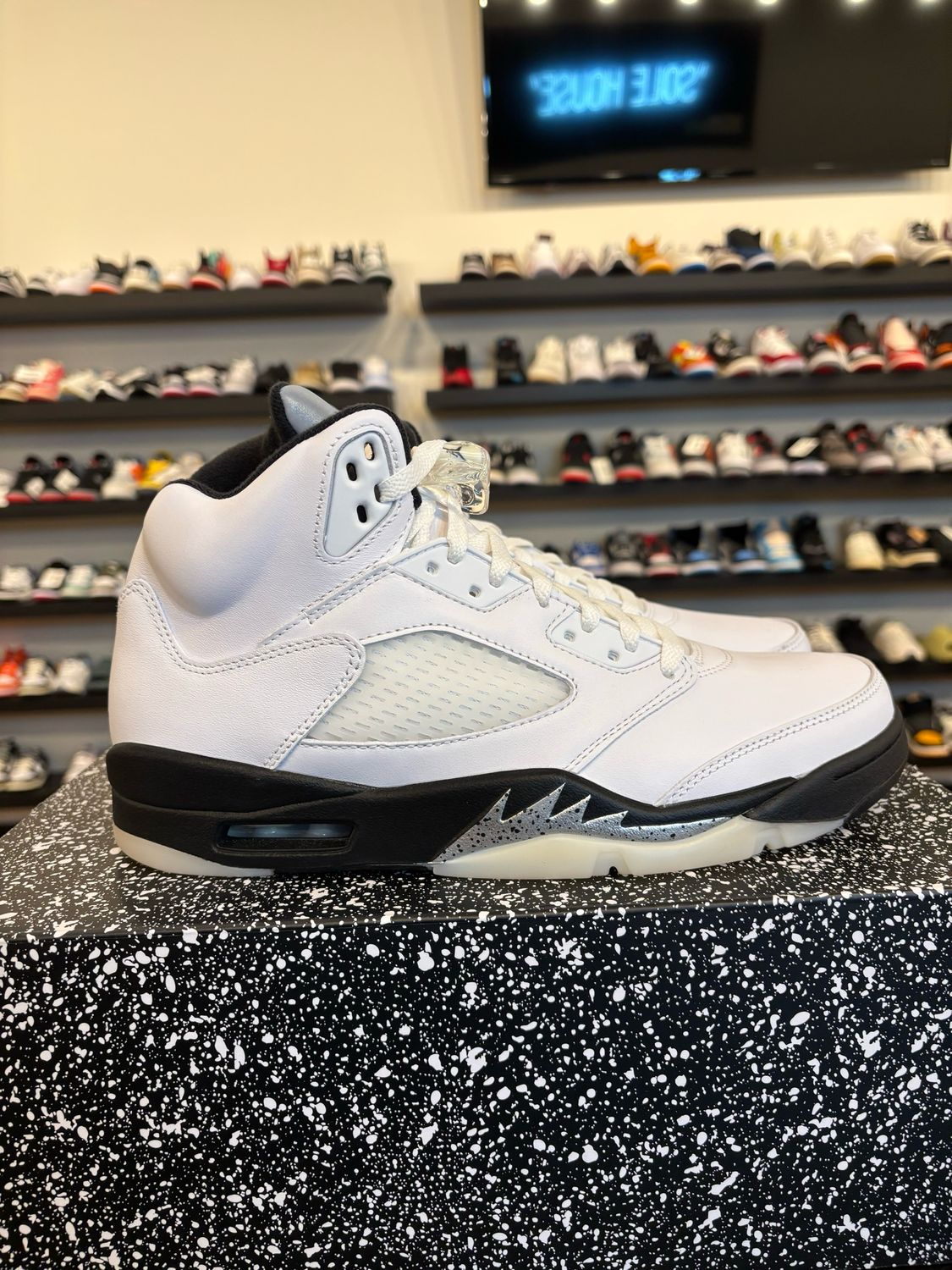 Jordan 5 Reverse Metallic Size 10.5 Brand New