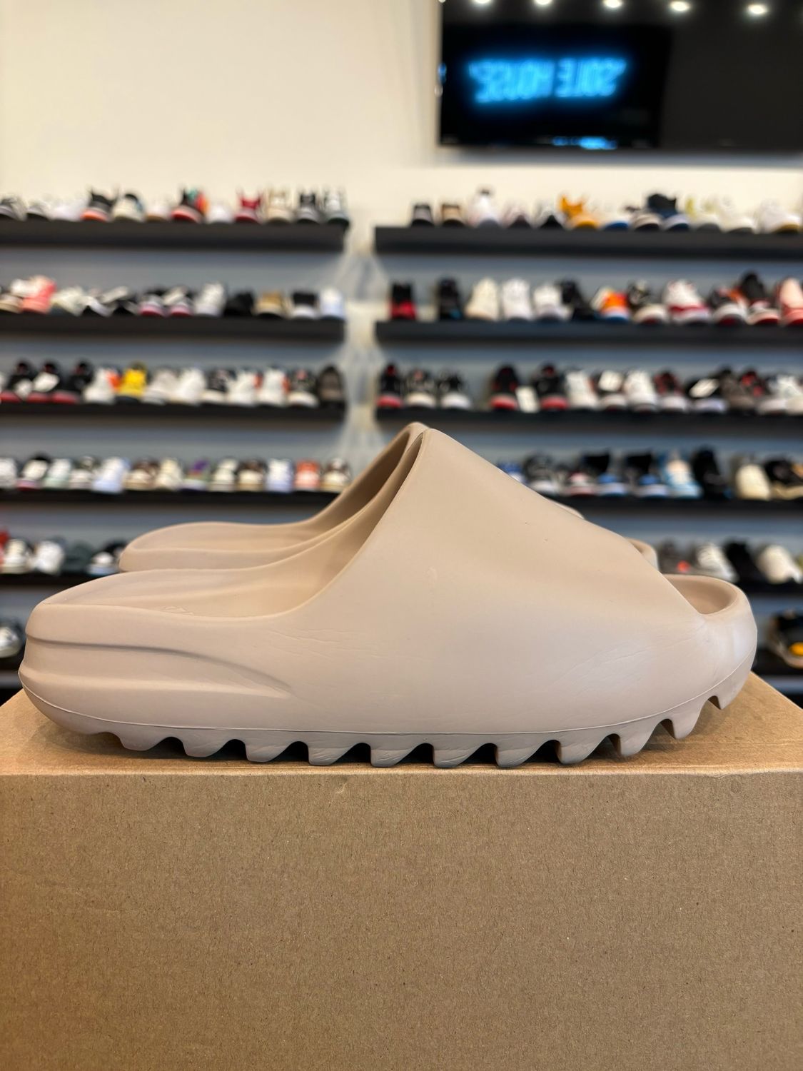 Yeezy Slide Pure OG Size 5 Pre-Owned