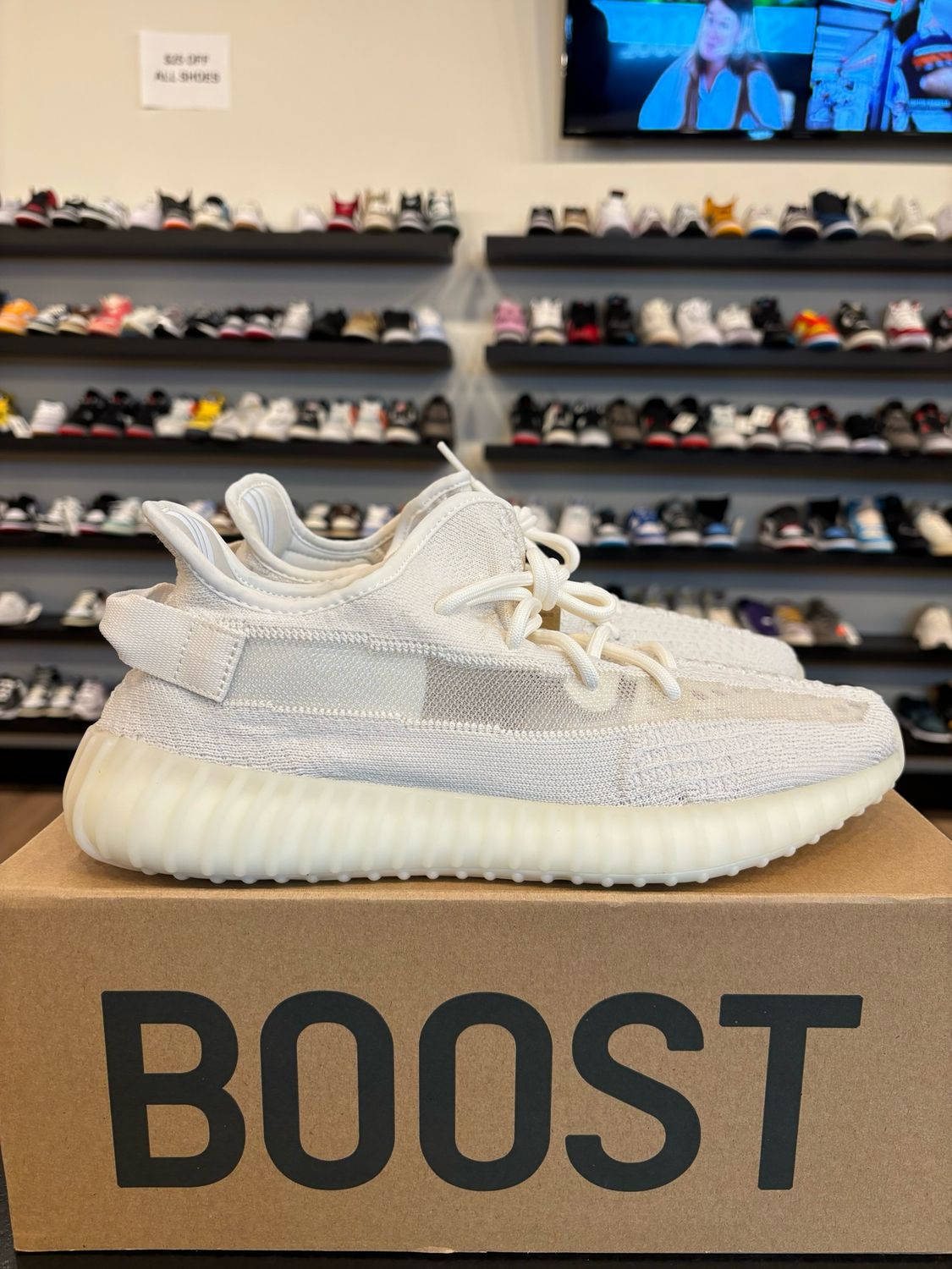 Yeezy 350 V2 Bone Size 11 Brand New