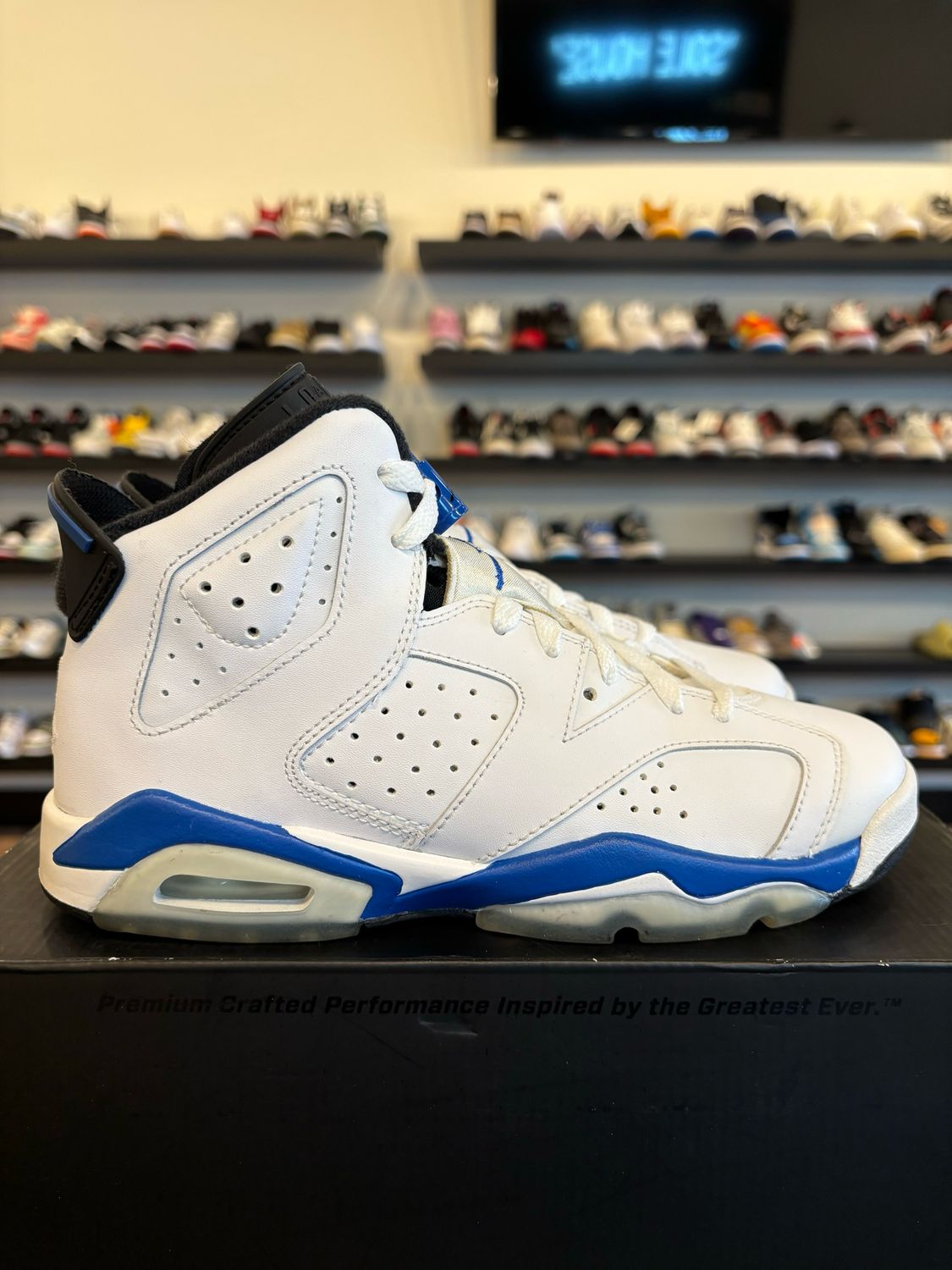 Jordan 6 Sport Blue Size 5Y (6.5W) Pre-Owned