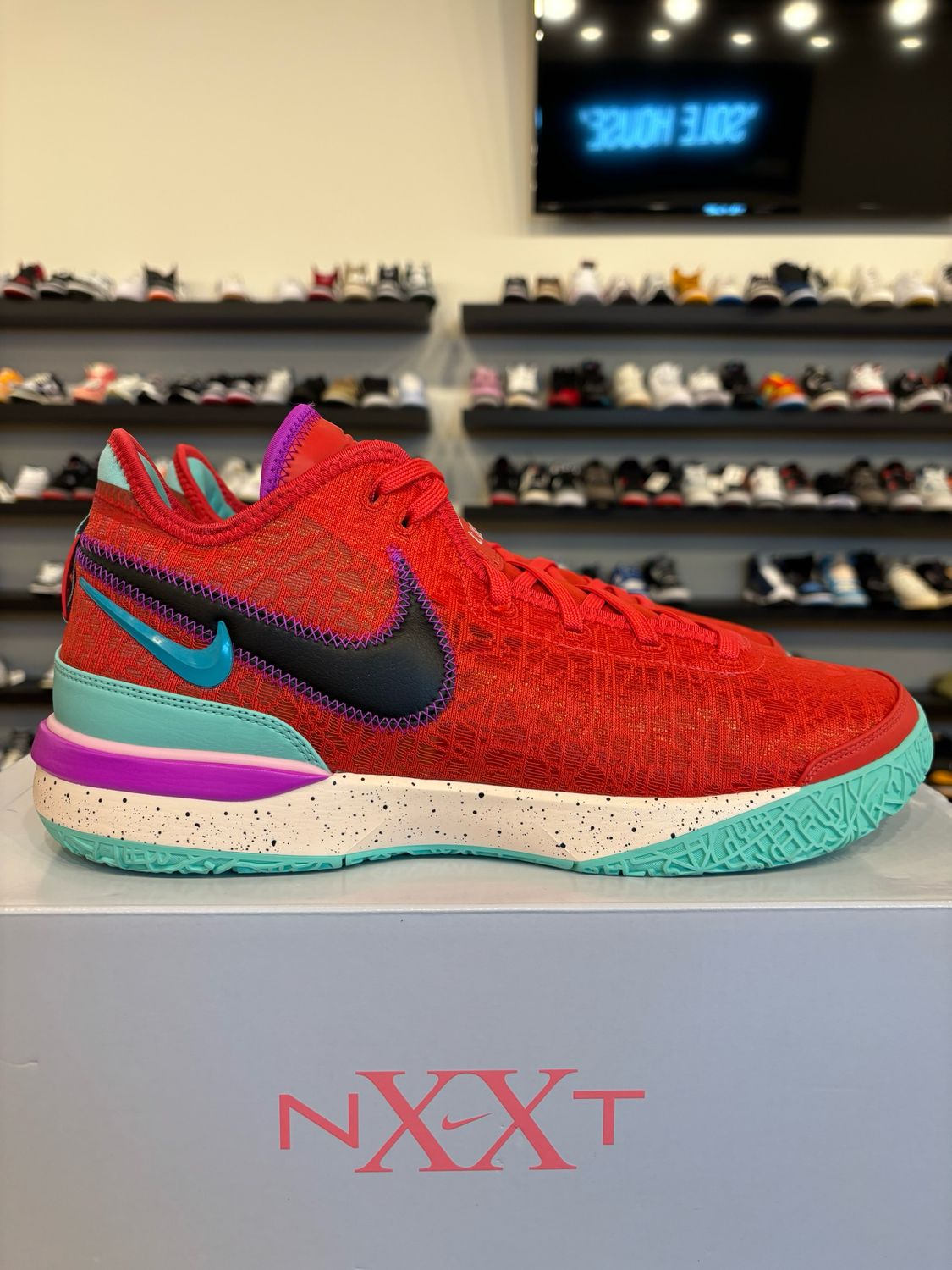 Nike Lebron Next Generation Track Red Size 13 Pre-Owned