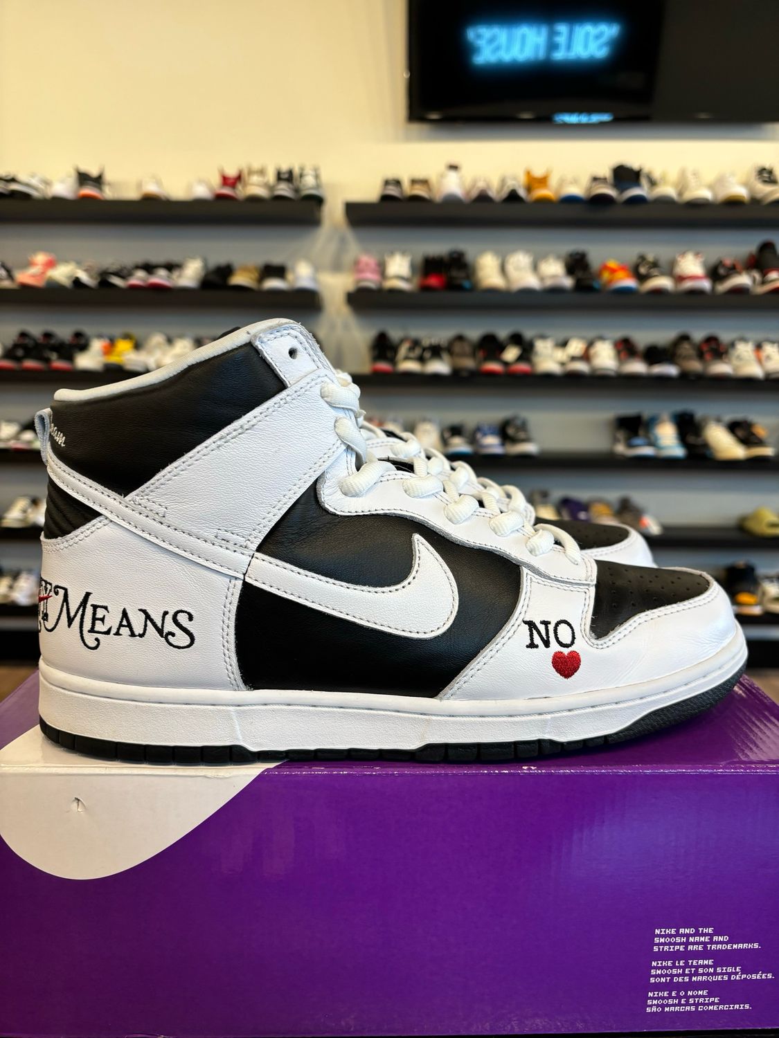 Nike SB Dunk High Supreme By Any Means Size 12 Pre-Owned