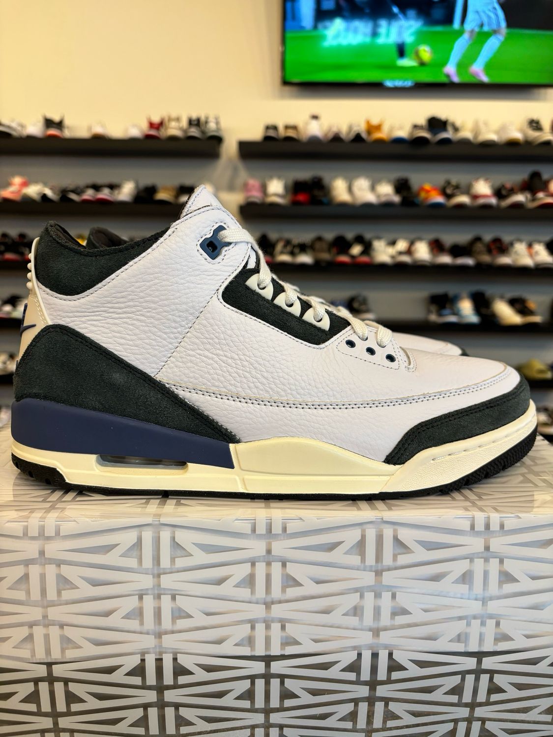 Jordan 3 A Ma Maniere Diffused Blue Size 10.5 Brand New