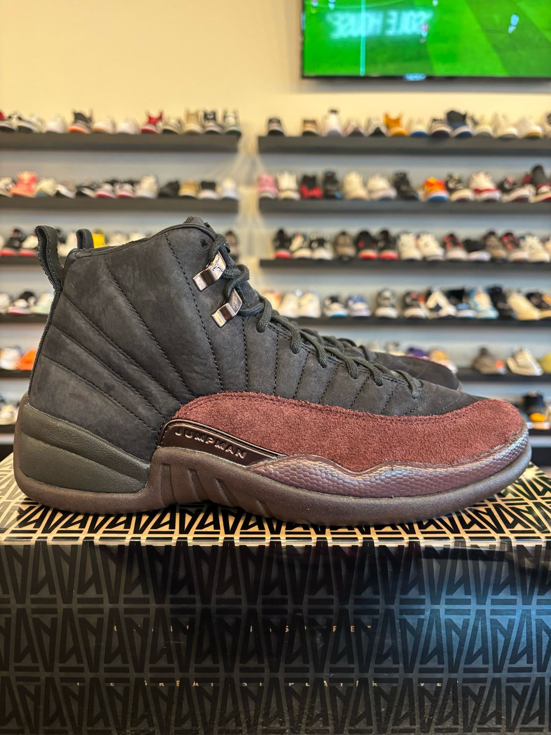 Jordan 12 A Ma Maniere Black Size 9.5 (11W) Pre-Owned