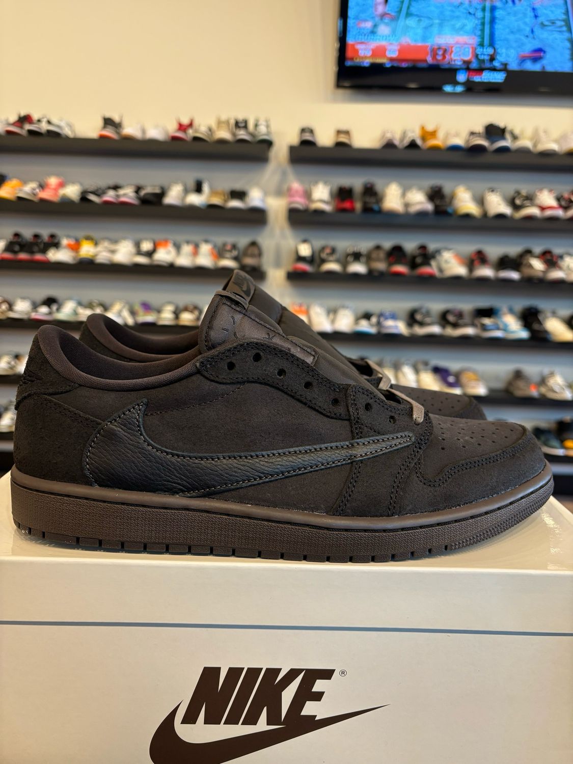 Jordan 1 Low Travis Scott Velvet Brown Size 11 Brand New