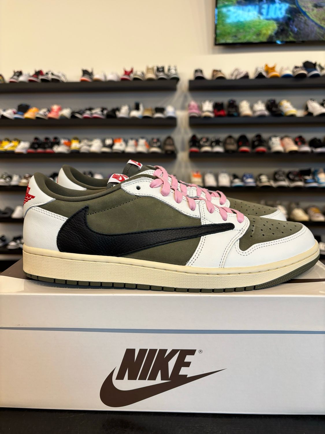 Jordan 1 Low Travis Scott Medium Olive Size 12 Pre-Owned