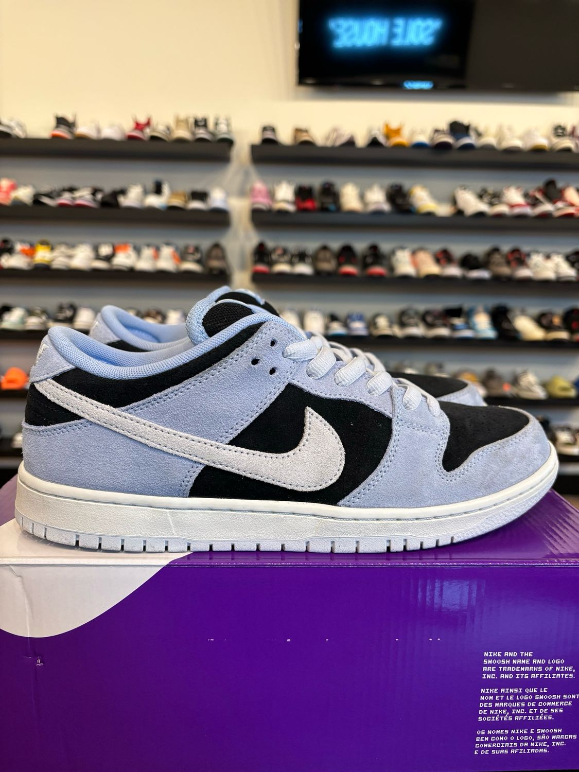 Nike SB Dunk Low Black Aluminum Size 10 Pre-Owned