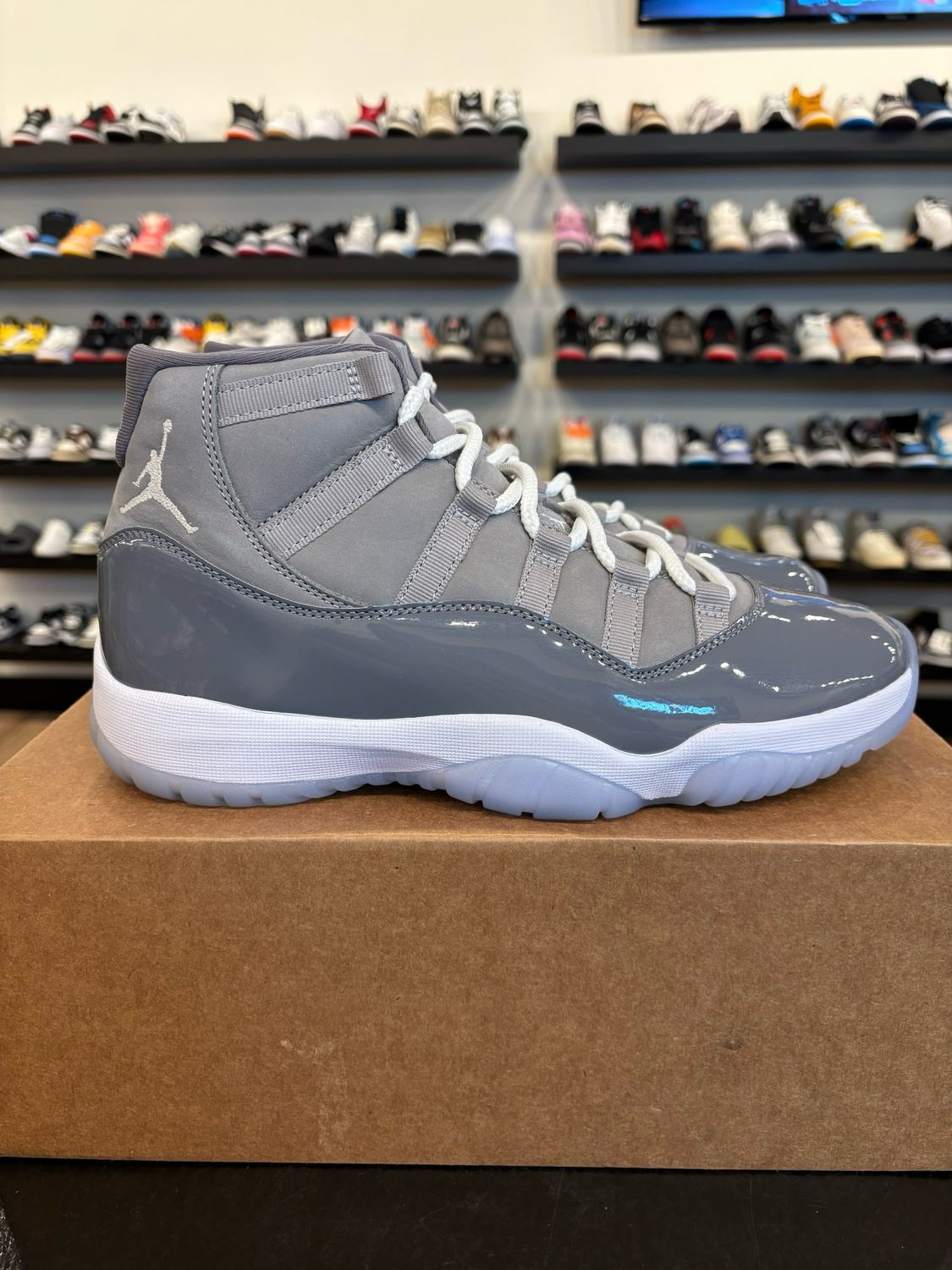 Jordan 11 Cool Grey 2021 Size 9.5 Pre-Owned (No Box)