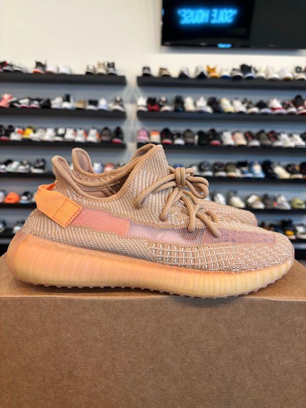 Yeezy 350 V2 Clay Size 8.5 Brand New (No Box)