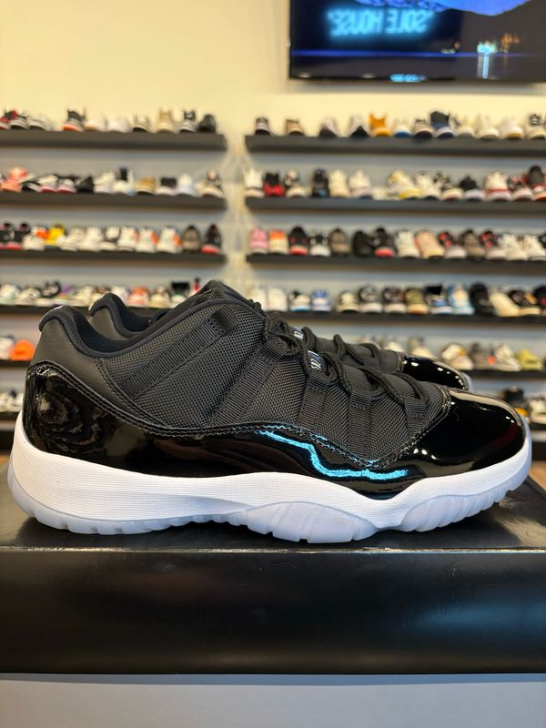 Jordan 11 Low Space Jam Size 11.5 Pre-Owned