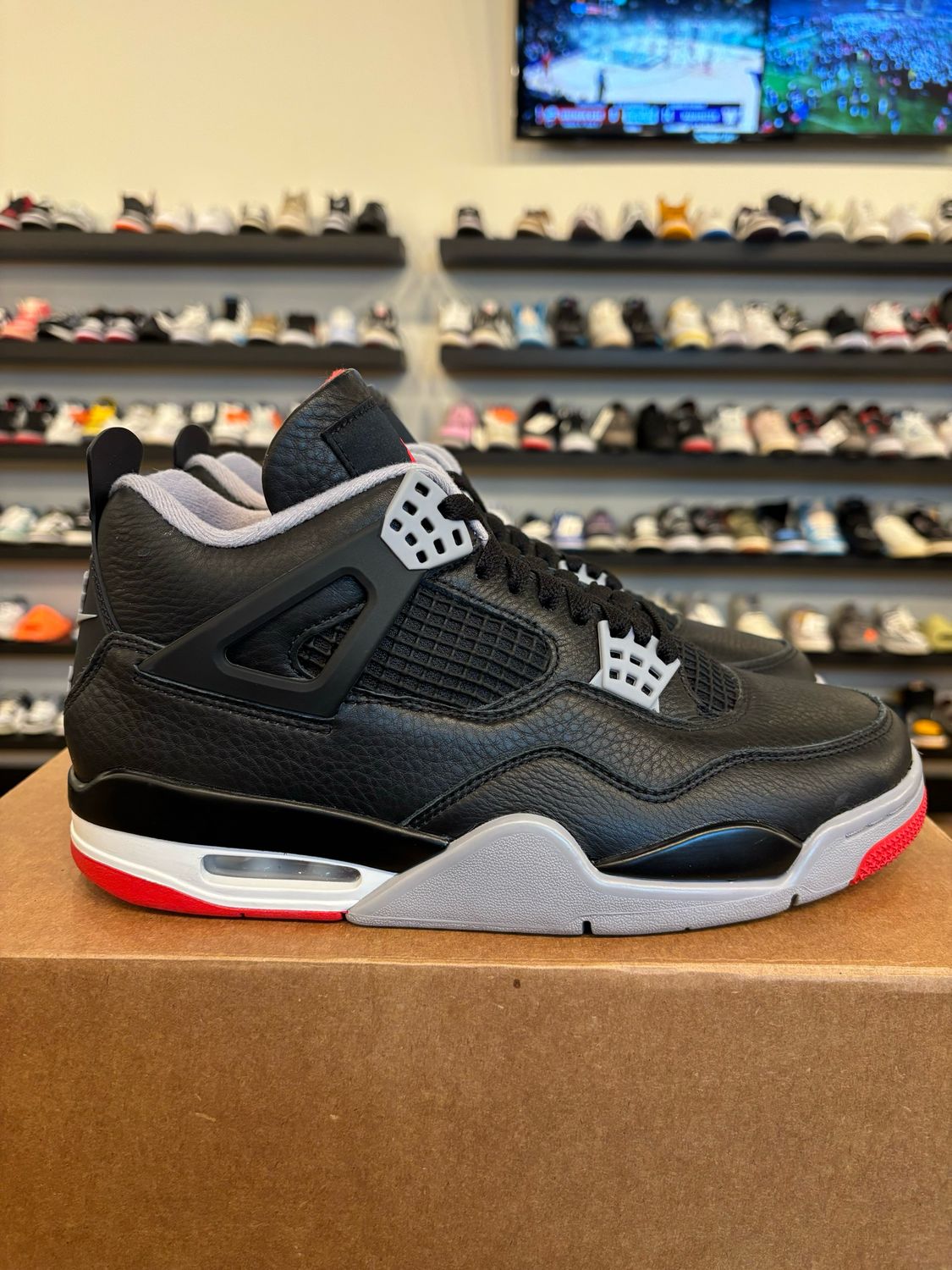 Jordan 4 Bred Reimagined Size 8 Pre-Owned (No Box)