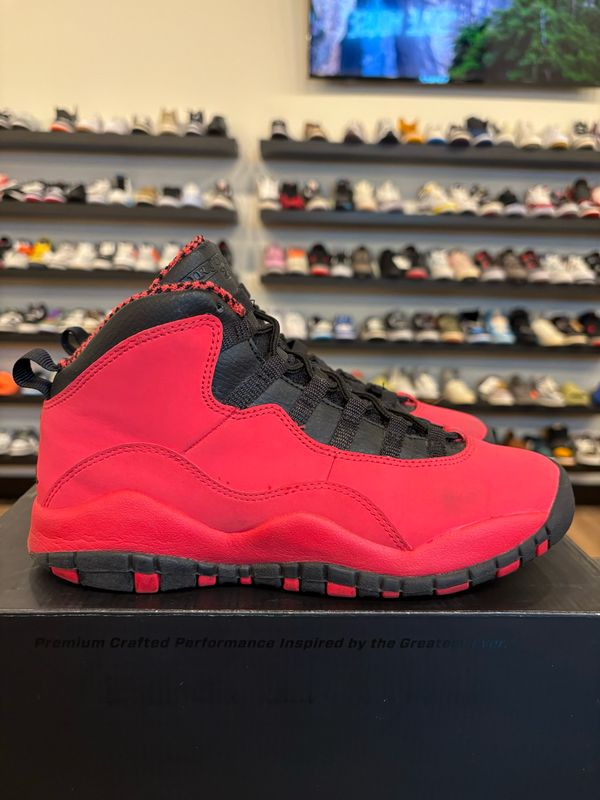 Jordan 10 Fusion Red Size 5.5Y (7W) Pre-Owned