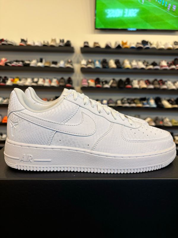 Nike Air Force 1 Low Kobe White Snake Size 9 Brand New