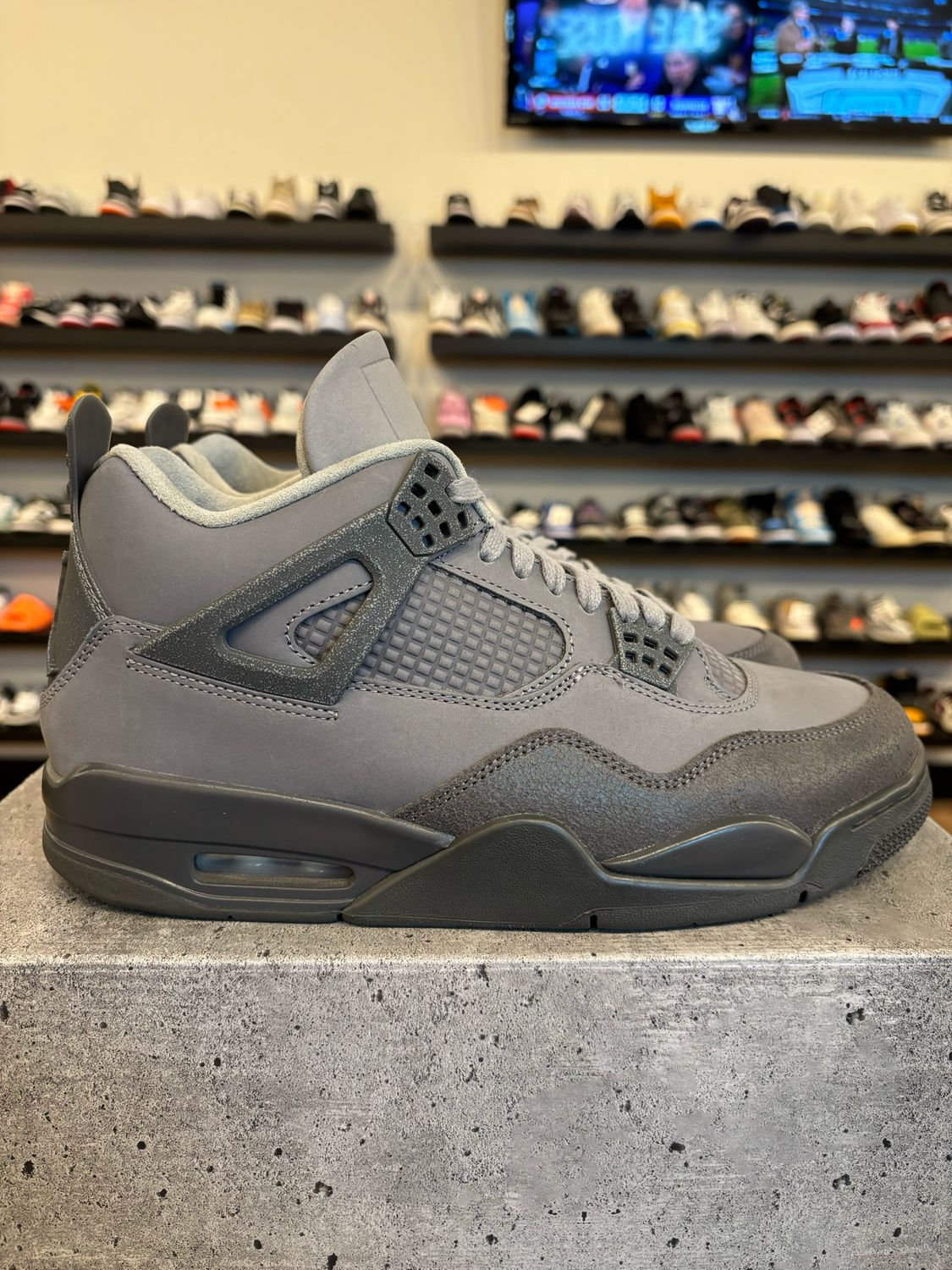 Jordan 4 Wet Cement Size 9 Pre-Owned