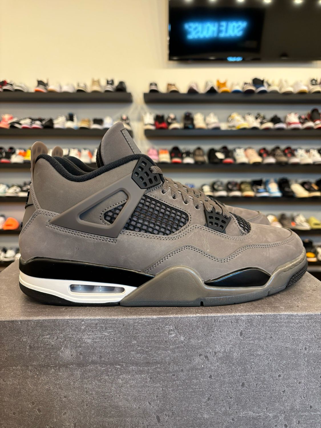 Jordan 4 Cavestone Size 12 Pre-Owned