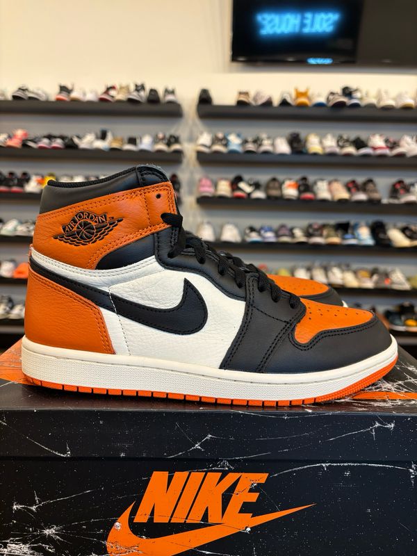 Jordan 1 Shattered Backboard 2025 Size 9 Pre-Owned