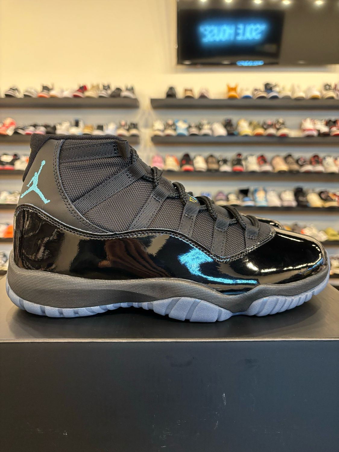 Jordan 11 Gamma 2025 Size 10 Brand New