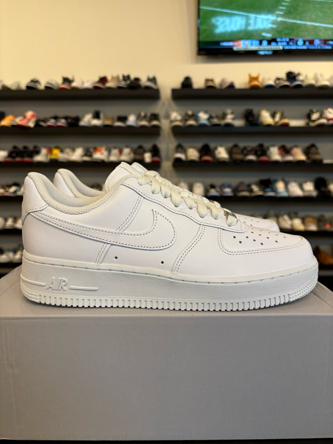 Nike Air Force 1 Low Triple White Size 7.5 (9W) Brand New