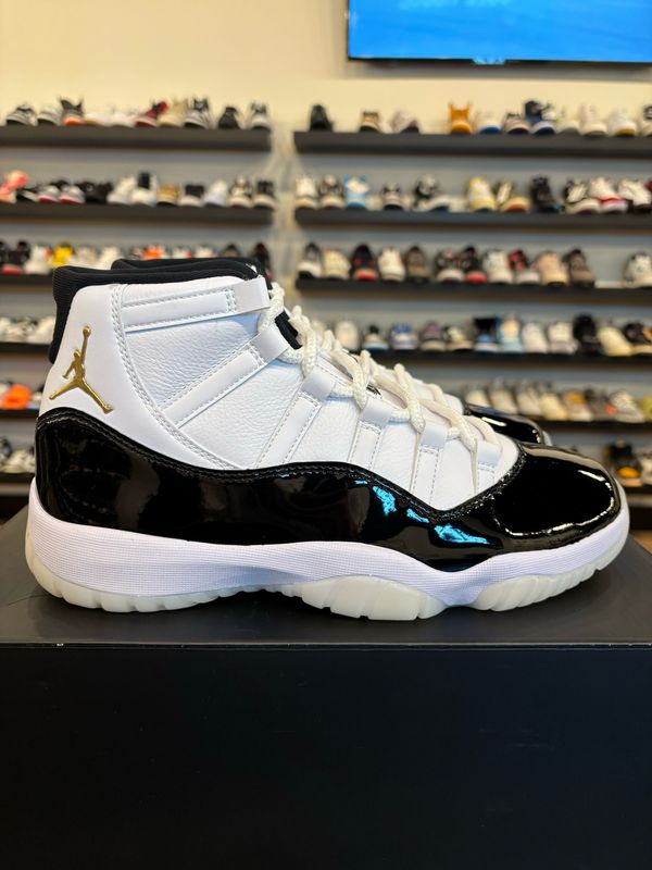 Jordan 11 Gratitude Size 9.5 Brand New