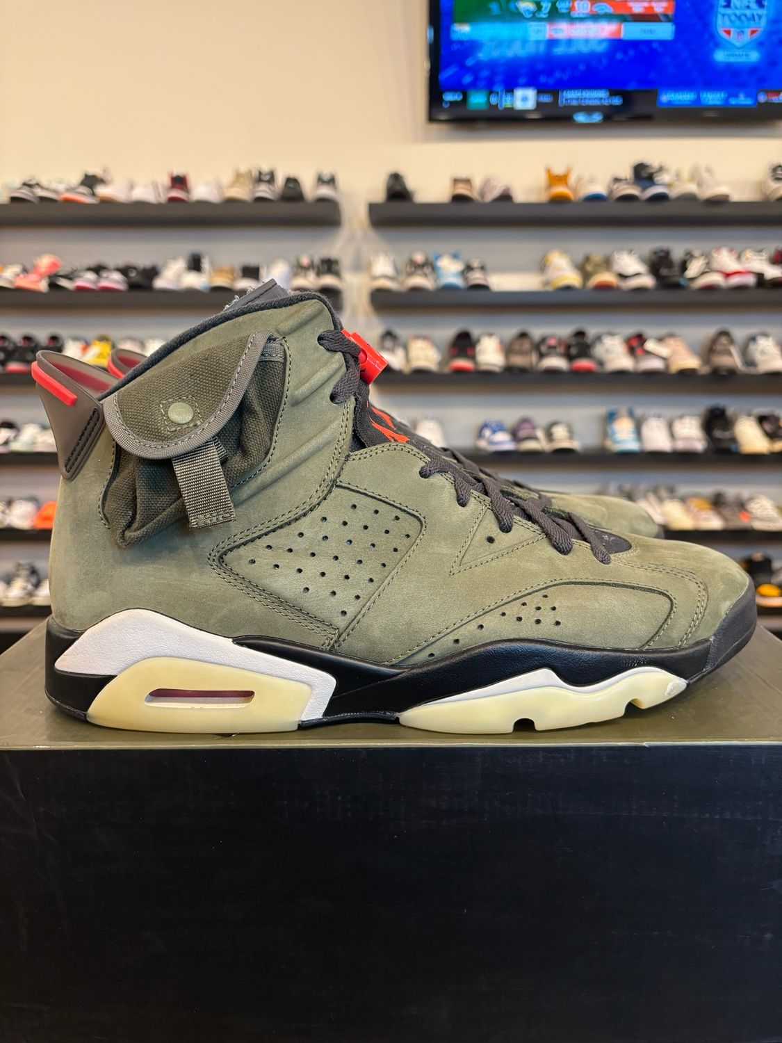 Jordan 6 Travis Scott Olive Size 12 Pre-Owned