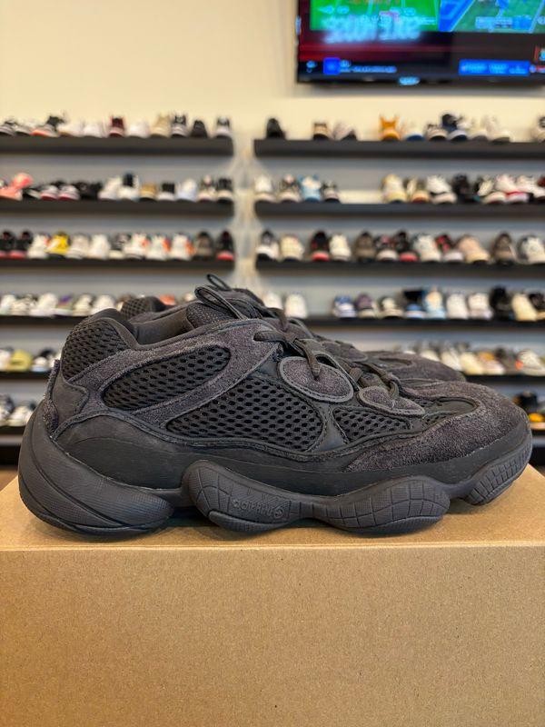 Yeezy 500 Utility Black Size 7.5 Pre-Owned